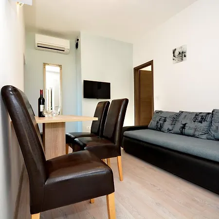 Apartments Clara Nin Exterior photo