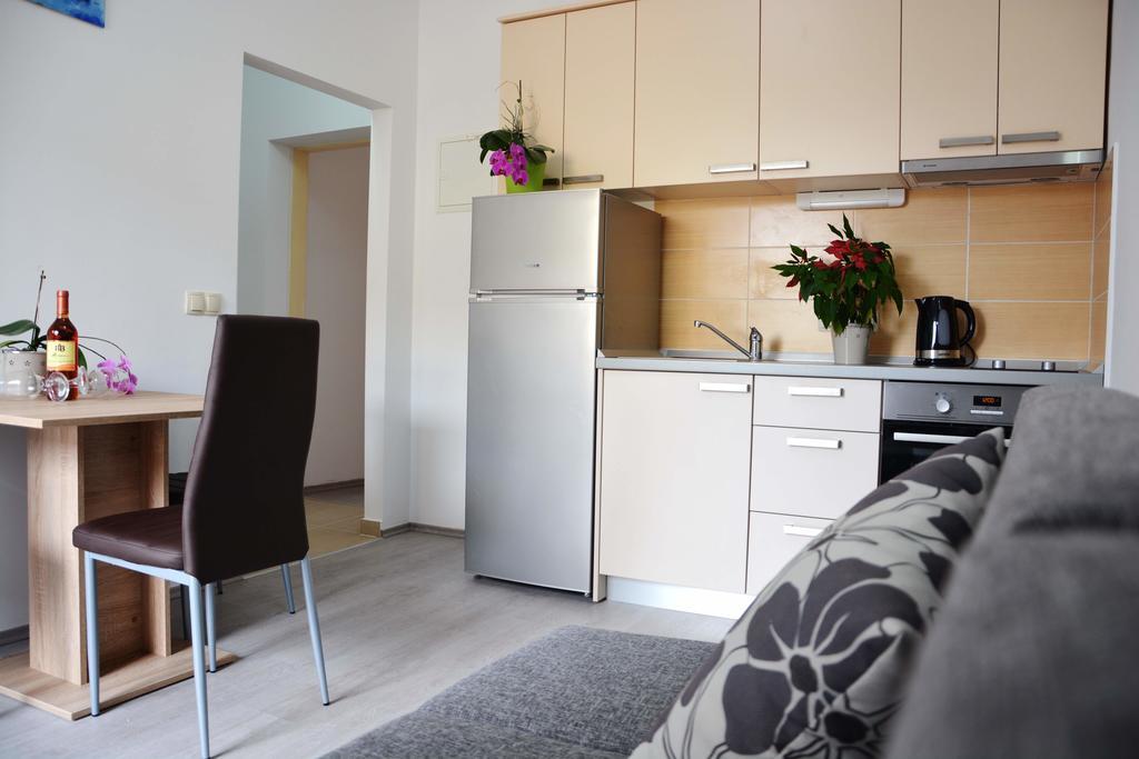 Apartment Clara *